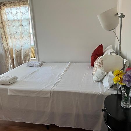 Affordable Room In Queens นิวยอร์ก ภายนอก รูปภาพ