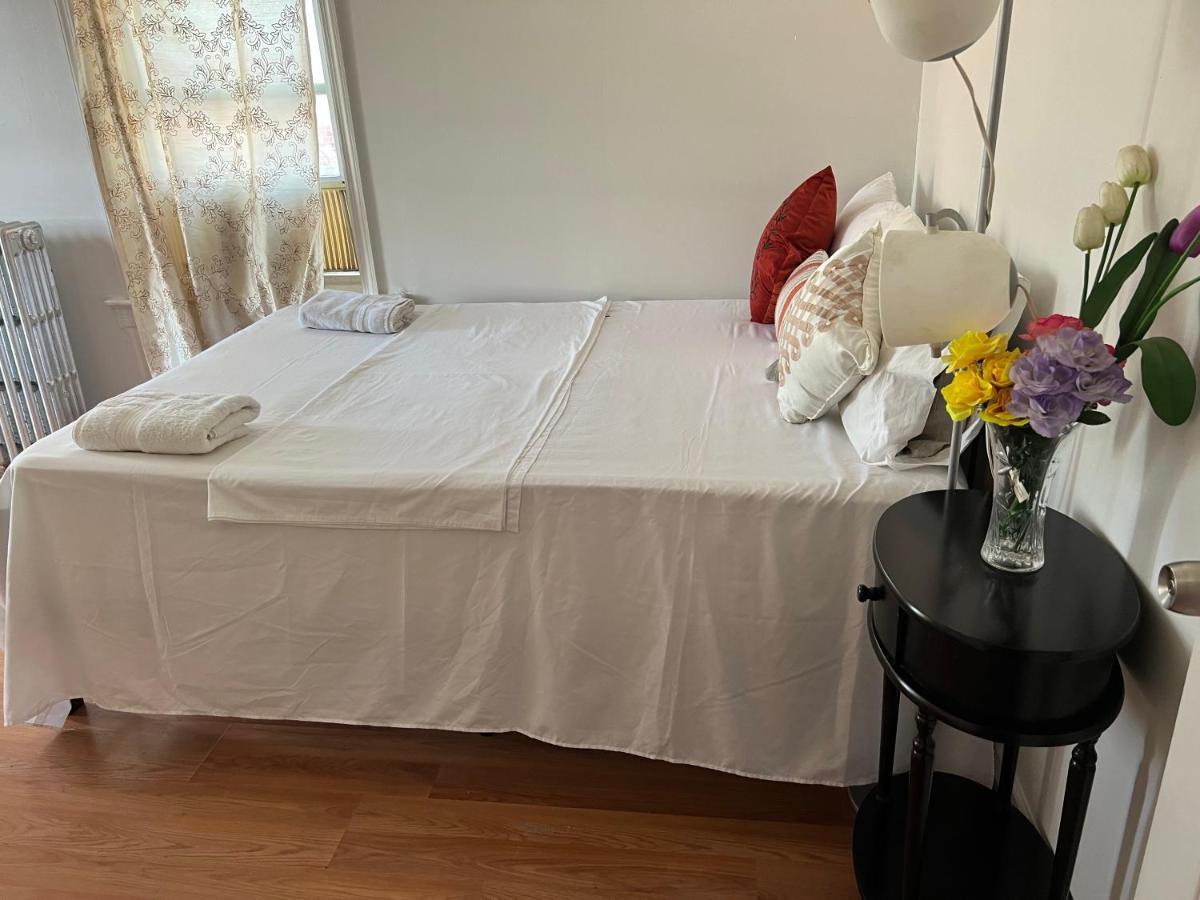 Affordable Room In Queens นิวยอร์ก ภายนอก รูปภาพ