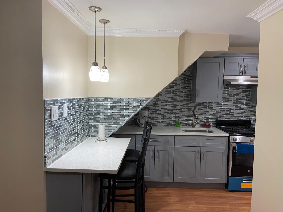 Affordable Room In Queens นิวยอร์ก ภายนอก รูปภาพ